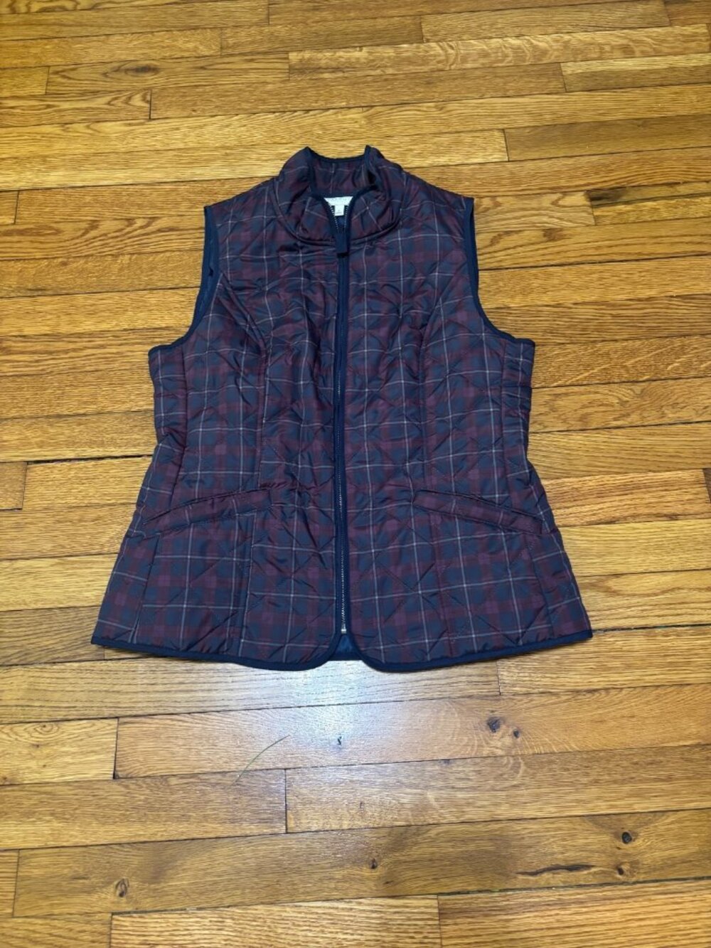 Talbots Womens Quilted Puffer Vest Size Small Purple Blue Plaid Full Zip Pockets